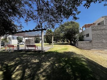 Hermosa Residencia en Venta Bosque Cedros