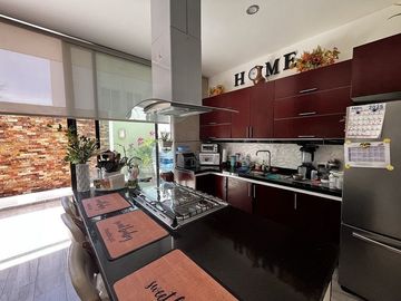 Hermosa Residencia en Venta Bosque Cedros