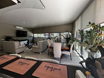 Hermosa Residencia en Venta Bosque Cedros