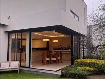 Hermosa Casa en Venta en los Encinos