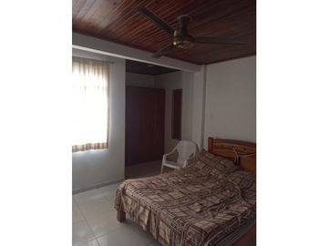 SE VENDE APARTAMENTO EN EL BARRIO GRANADA MONTERA CÓRDOBA