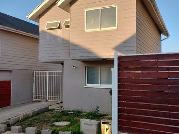 CRISOL VENDE LINDA CASA EN BULNES, CENTRAL 3D, 3B, 2E
