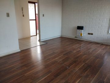 CRISOL VENDE LINDA CASA EN BULNES, CENTRAL 3D, 3B, 2E