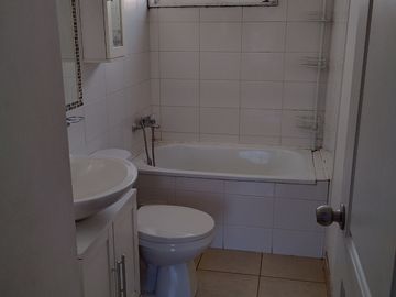 CRISOL VENDE LINDA CASA EN BULNES, CENTRAL 3D, 3B, 2E