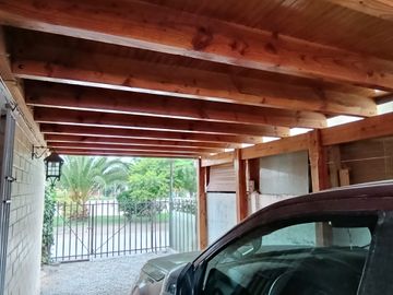 INIZIA PROPIEDADES VENDE LINDA CASA DE DOS PISOS EN BUIN