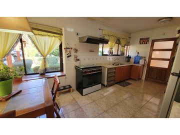 Venta casa Los Andes 4D 3B piscina, Condominio El Encanto