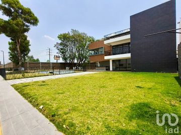 Venta de casa sobre periférico a la altura del CEA Cuautlancingo
