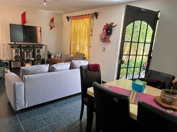 CASA EN VENTA EN JARDINES DE MORELOS, SECCIÓN FUENTES