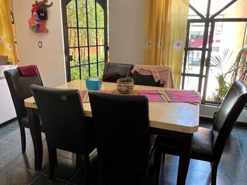 CASA EN VENTA EN JARDINES DE MORELOS, SECCIÓN FUENTES