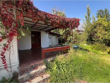 2D 1B con 4000 m2 terreno. Galpón 21 m2
