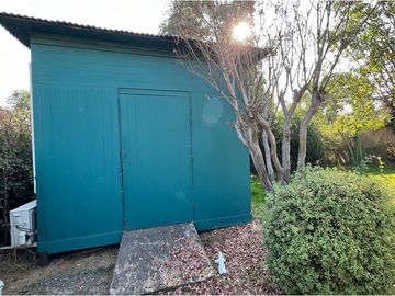 2D 1B con 4000 m2 terreno. Galpón 21 m2