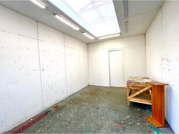 2D 1B con 4000 m2 terreno. Galpón 21 m2