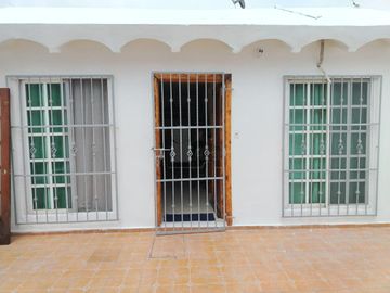 Venta de Casa de un piso en Laguna Real