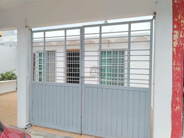 Venta de Casa de un piso en Laguna Real