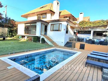 Linda casa en venta sector de Bosques de Montemar, Concon .