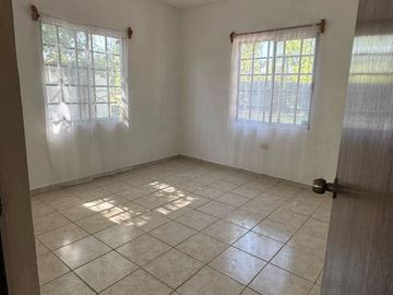 QUINTA EN VENTA EN LOS LIRIOS MONTEMORELOS