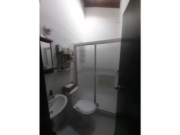 VENTA DE HERMOSA CASA EN MONTE ESMERALDA EN CARTAGO VALLE