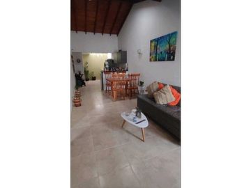 VENTA DE HERMOSA CASA EN MONTE ESMERALDA EN CARTAGO VALLE