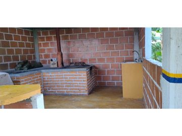 VENDO HERMOSA FINCA EN ALCAL VALLE