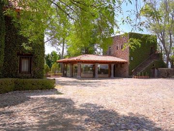 CASA CON VIÑEDO EN VENTA / SAN MIGUEL DE ALLENDE / RANCHO LA LOMA
