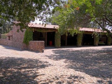 CASA CON VIÑEDO EN VENTA / SAN MIGUEL DE ALLENDE / RANCHO LA LOMA