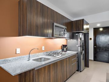 VENTA DE DEPARTAMENTO AMUEBLADO, NUEVO VALLARTA. INVERSIÓN O VIVIRLO, PUERTA ARE