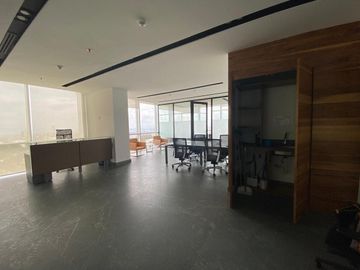 EXCELENTES OFICINAS AMUEBLADAS EN VENTA,  INFINITI  CENTER  SANTA FE