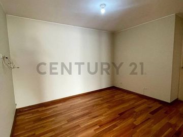 ESPECTACULAR DEPARTAMENTO FRENTE A PARQUE EN SURCO