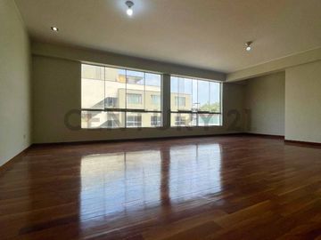 ESPECTACULAR DEPARTAMENTO FRENTE A PARQUE EN SURCO