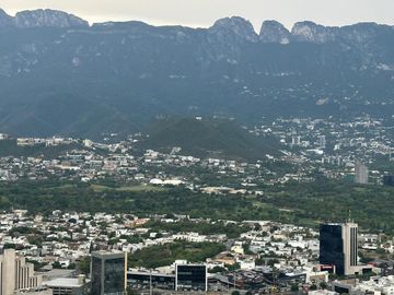 DEPARTAMENTO EN VENTA Y RENTA TORRE LA LOMA