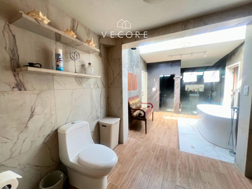 RESIDENCIA EN VENTA FRACCIONAMIENTO COLINAS DEL MARTEL, ZAPOPAN