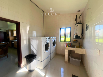 RESIDENCIA EN VENTA FRACCIONAMIENTO COLINAS DEL MARTEL, ZAPOPAN