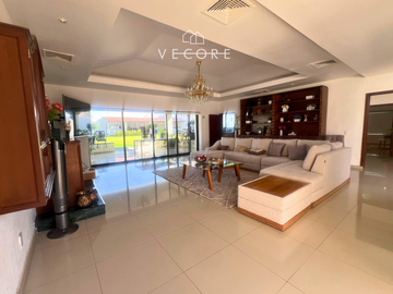 RESIDENCIA EN VENTA FRACCIONAMIENTO COLINAS DEL MARTEL, ZAPOPAN