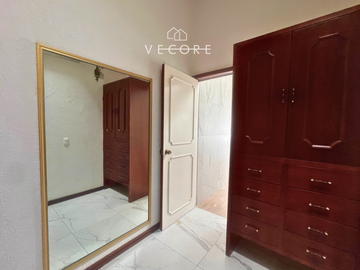 RESIDENCIA EN VENTA FRACCIONAMIENTO COLINAS DEL MARTEL, ZAPOPAN