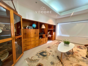 RESIDENCIA EN VENTA FRACCIONAMIENTO COLINAS DEL MARTEL, ZAPOPAN