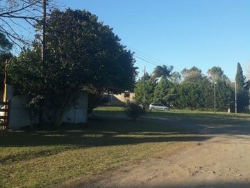 VENTA - QUINTA  2 HABITACIONES - SAUCE MONTRUL