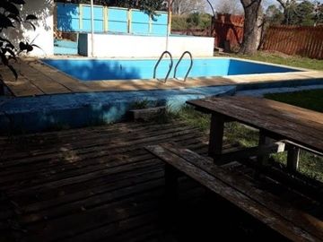 VENTA - QUINTA  2 HABITACIONES - SAUCE MONTRUL