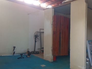 VENTA - QUINTA  2 HABITACIONES - SAUCE MONTRUL
