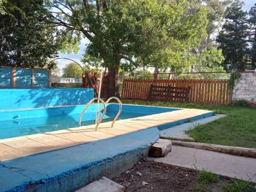 VENTA - QUINTA  2 HABITACIONES - SAUCE MONTRUL