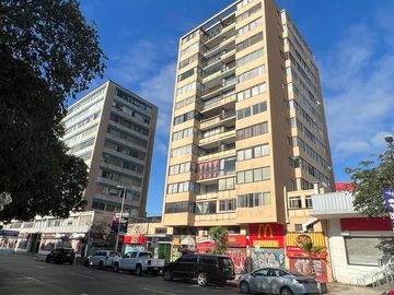VENDO DEPARTAMENTO 2 DORMITORIOS PLAZA VIÑA DEL MAR.