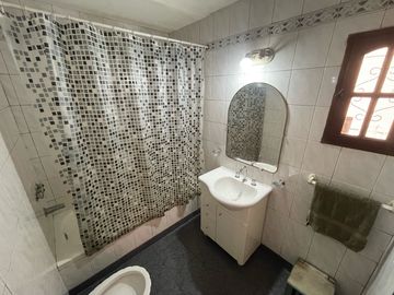 Casa en Villa Luzuriaga