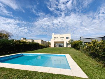 Casa en Santa Elena