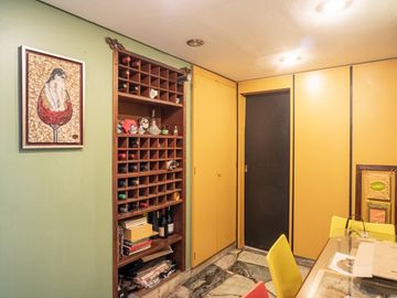Casa de 5 Ambientes con parque y pileta. Villa Urquiza
