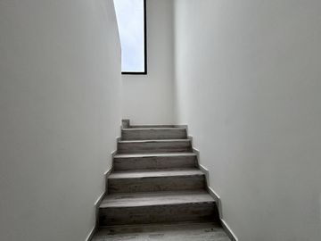 VENTA CASA SAN SEBASTIAN AREA 8