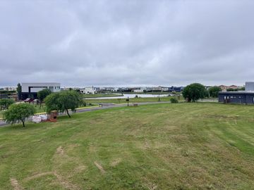 VENTA CASA SAN SEBASTIAN AREA 8