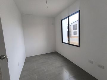 Casa en Venta, Urbanizacion Villas de Santay, IngG