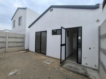 Casa en Venta, Urbanizacion Villas de Santay, IngG
