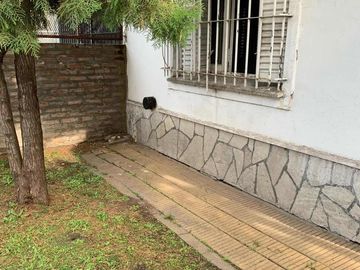 Casas en venta - 5 Dormitorios 3 Baños - Ezeiza