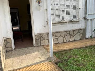 Casas en venta - 5 Dormitorios 3 Baños - Ezeiza