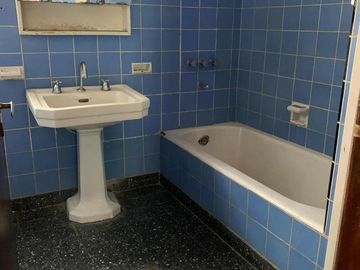 Casas en venta - 5 Dormitorios 3 Baños - Ezeiza